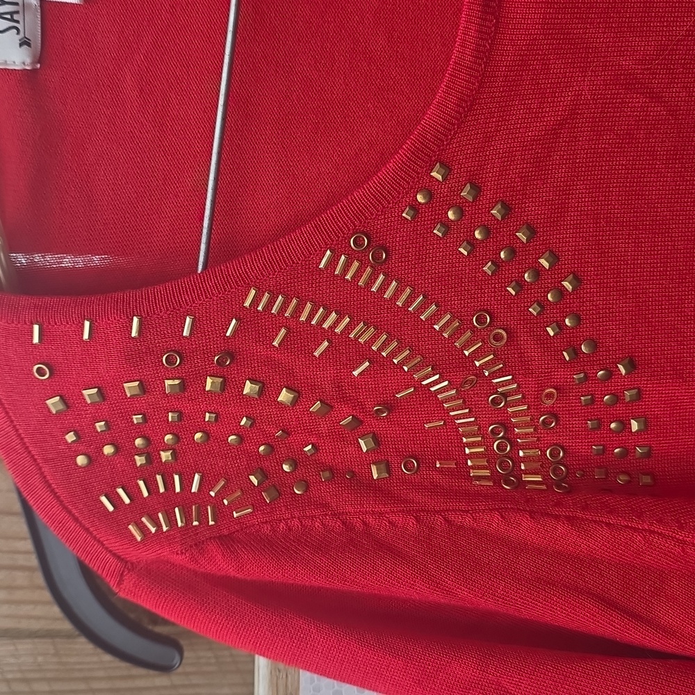 Red Tunic - Picture 2 of 5